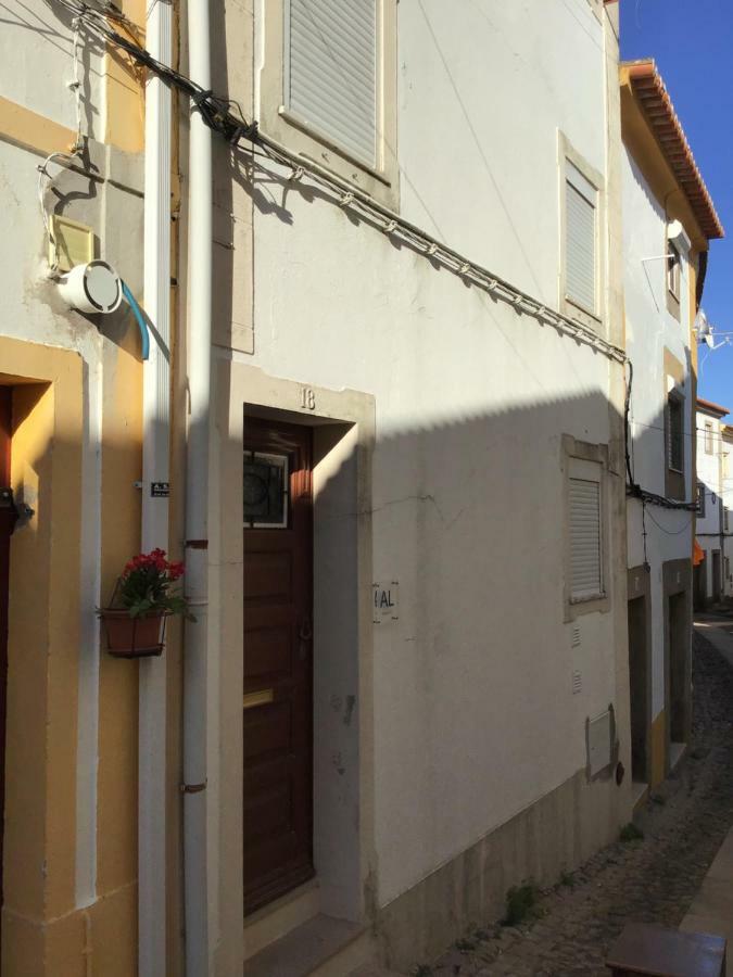 Апартаменты Casa Cardinho - A Sua Casa No Alentejo Каштелу-ди-Види Экстерьер фото